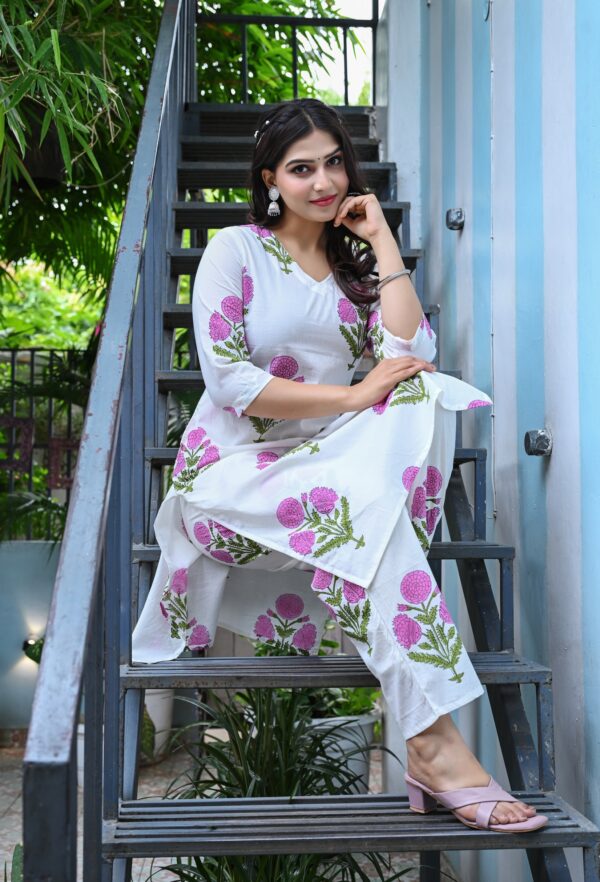 Women's White and Pink Floral Printed Cotton Straight Kurta Set with Pants - Image 4