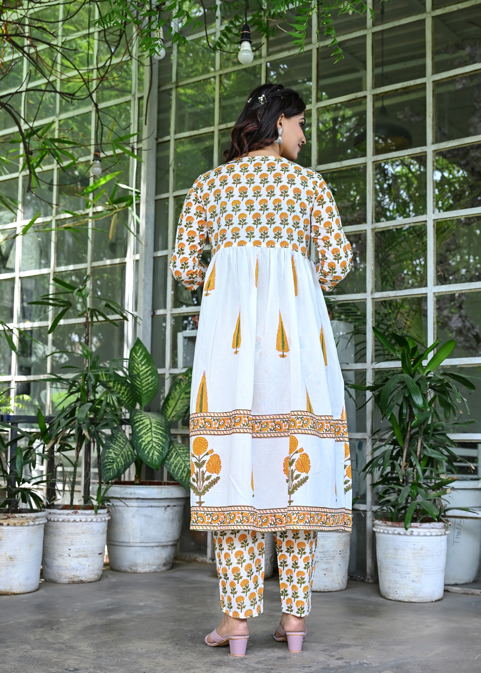Women's White & Yellow Leaf Printed Anarkali Kurta Set with Dupatta - Image 7