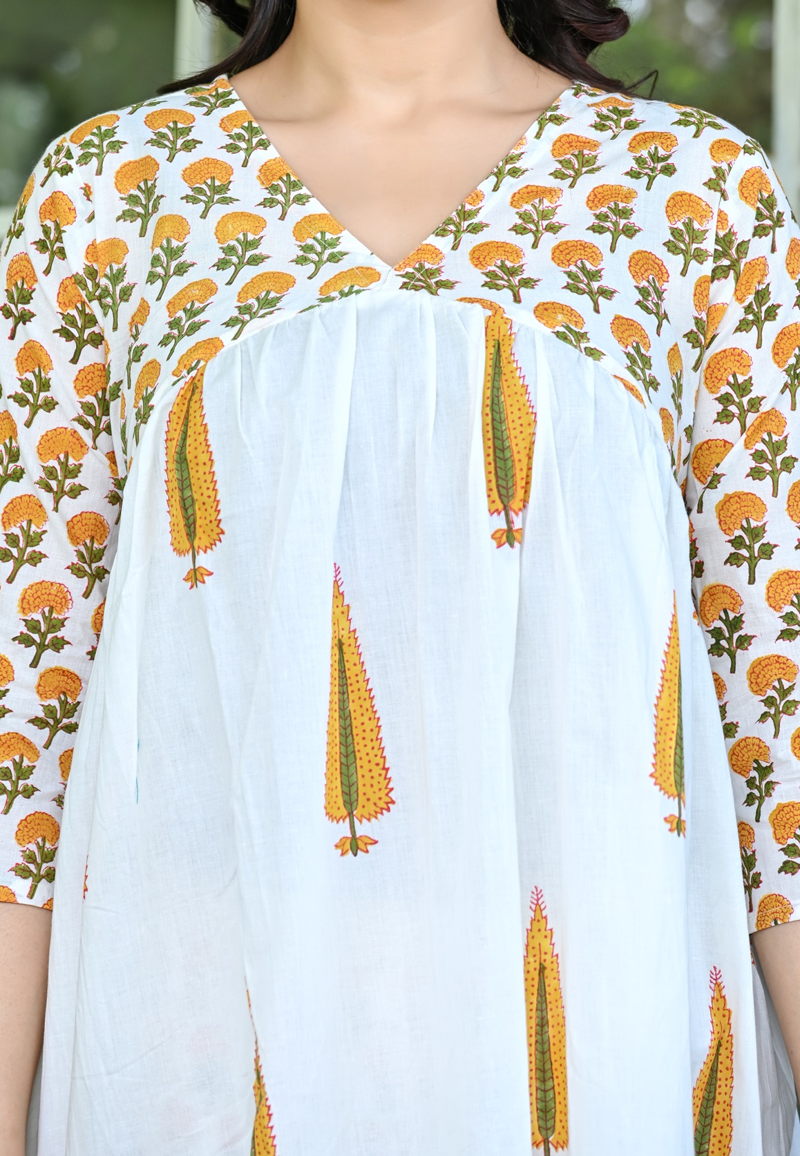 Women's White & Yellow Leaf Printed Anarkali Kurta Set with Dupatta - Image 2