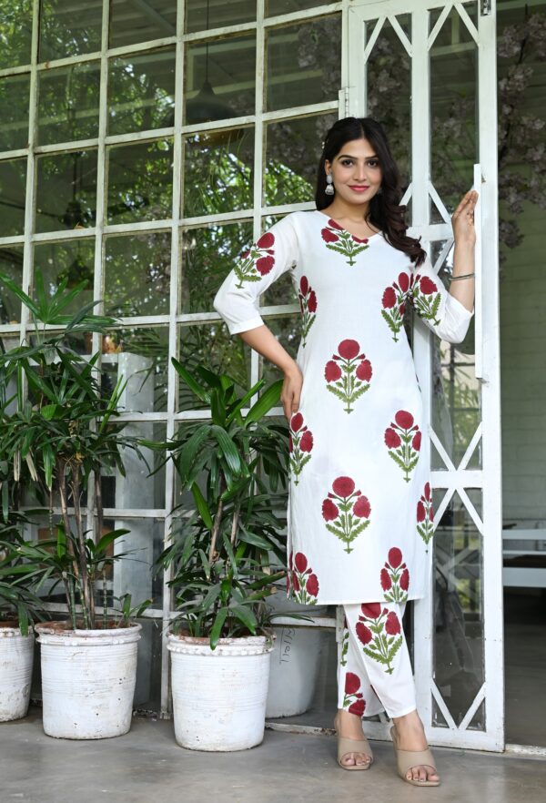 Women's White and Maroon Floral Printed Cotton Straight Kurta Set - Image 4