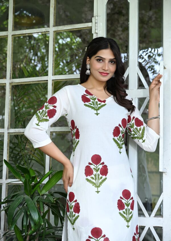 Women's White and Maroon Floral Printed Cotton Straight Kurta Set - Image 3