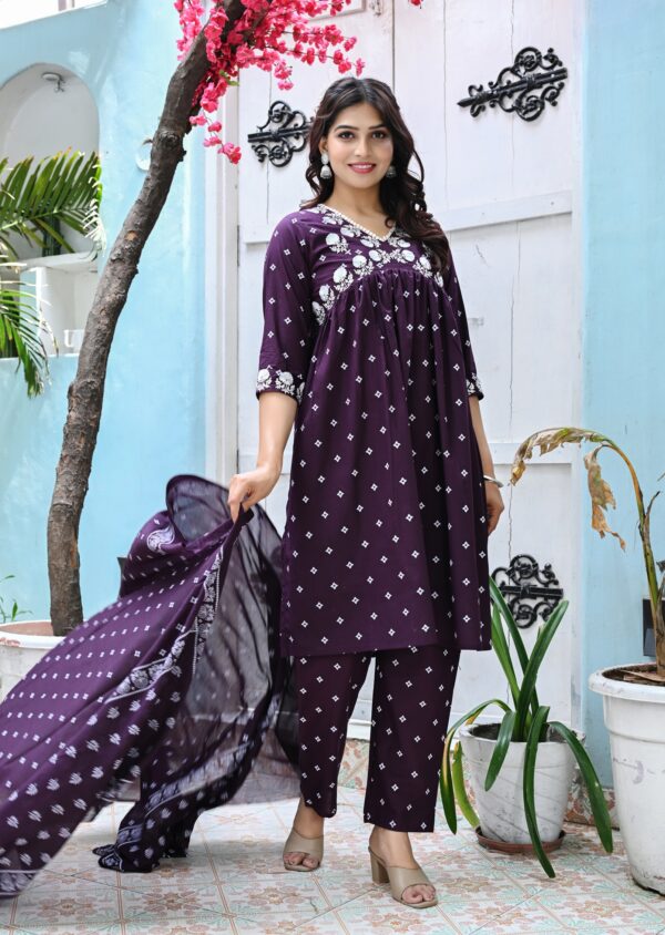 Women's Wine Cotton Floral Printed Kurta Set with Embroidery - Image 7