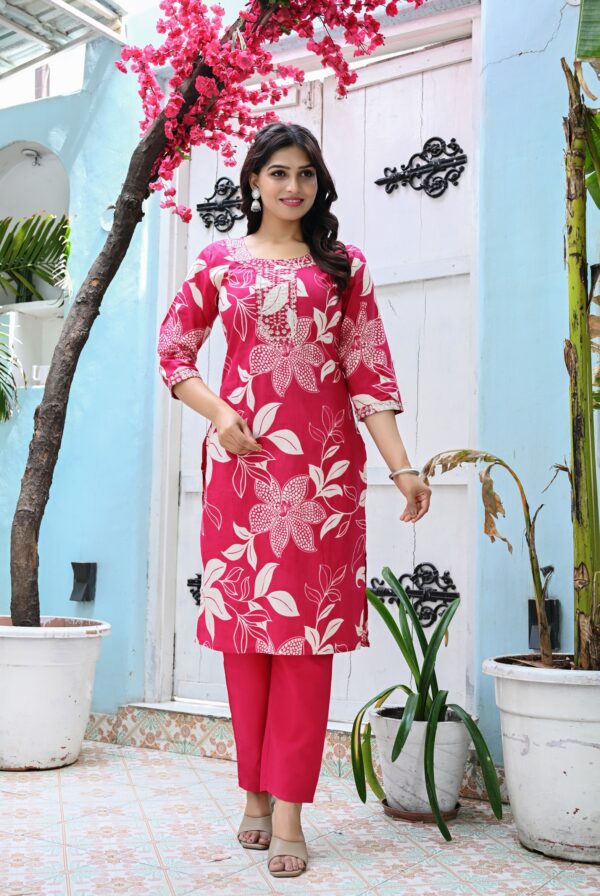 Women's Pink Cotton Kurta Set with White Floral Printed with Dupatta - Image 5