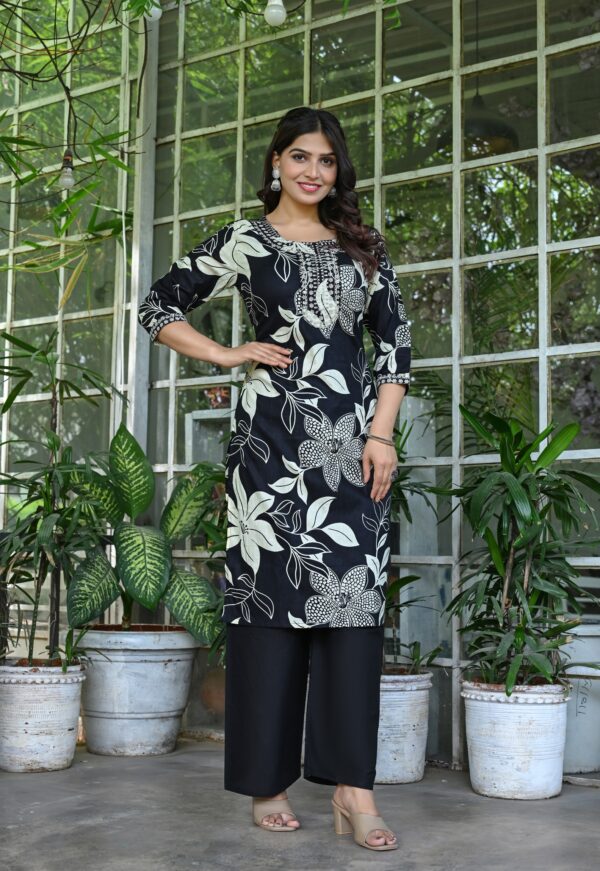 Women's Black Cotton Jaipuri Floral Print Kurta Pant Set - Image 7