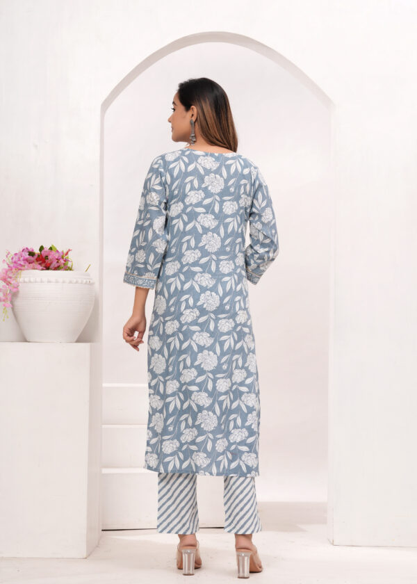 Women Ethnic Motifs Printed Regular Kurta with Trousers & With Dupatta - Image 9