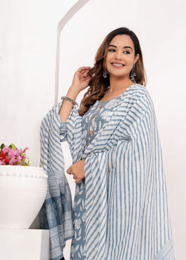 Women Ethnic Motifs Printed Regular Kurta with Trousers & With Dupatta - Image 3