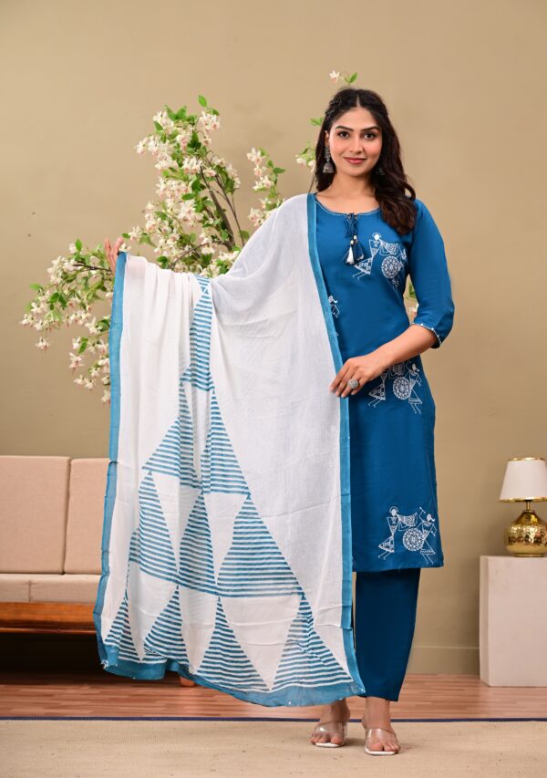 Teal Ethnic Motifs Embroidered Cotton Kurta with Trousers & Dupatta