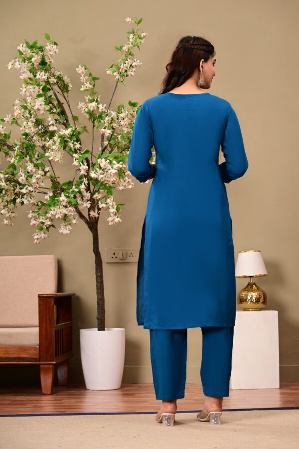 Teal Ethnic Motifs Embroidered Cotton Kurta with Trousers & Dupatta - Image 7