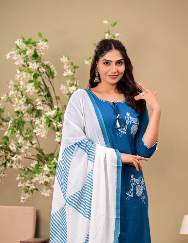 Teal Ethnic Motifs Embroidered Cotton Kurta with Trousers & Dupatta - Image 3