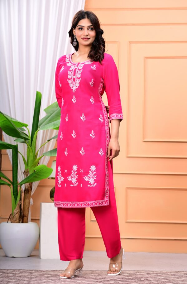 Women Pink White Embroidered Pure Cotton Kurta Set - Image 5