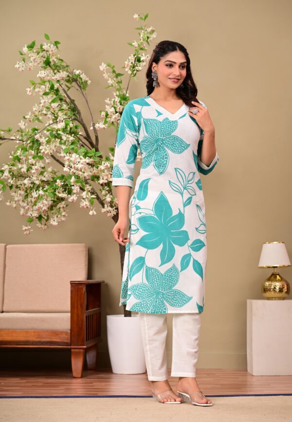 Teal Floral Printed V-Neck Thread Work Pure Cotton Kurta With Trousers - Image 3