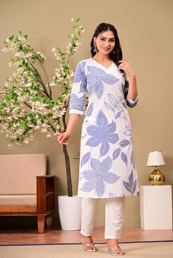 Blue Floral Printed V-Neck Thread Work Pure Cotton Kurta With Trousers - Image 6